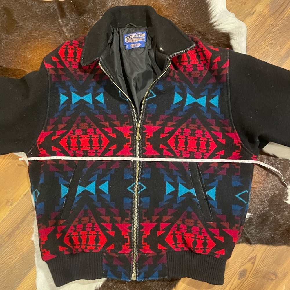 Pendleton Black and Red Jacket - Picture 11 of 16
